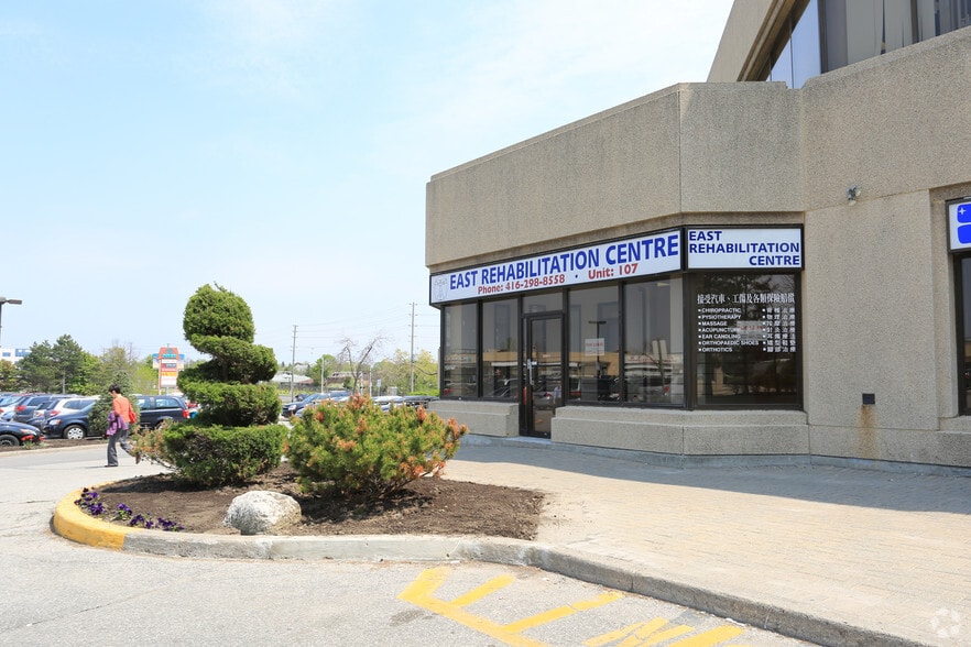 4040 Finch Ave E, Toronto, ON for lease - Building Photo - Image 3 of 15