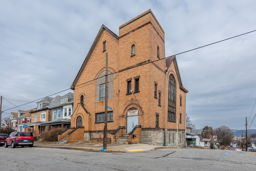 2117 Jenny Lind St, Mckeesport, PA for sale - Building Photo - Image 1 of 1