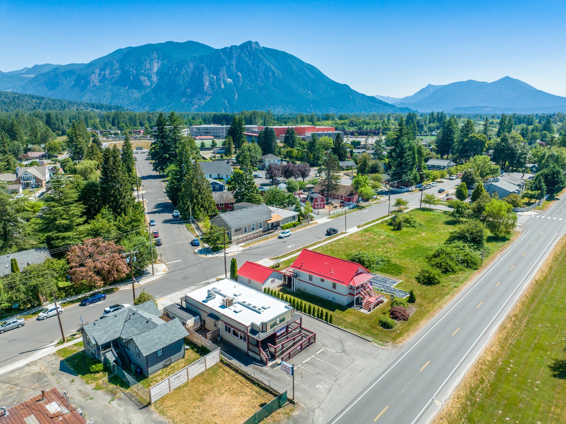 8406 SE Railroad Ave, Snoqualmie, WA 98065 8406 Railroad Ave.