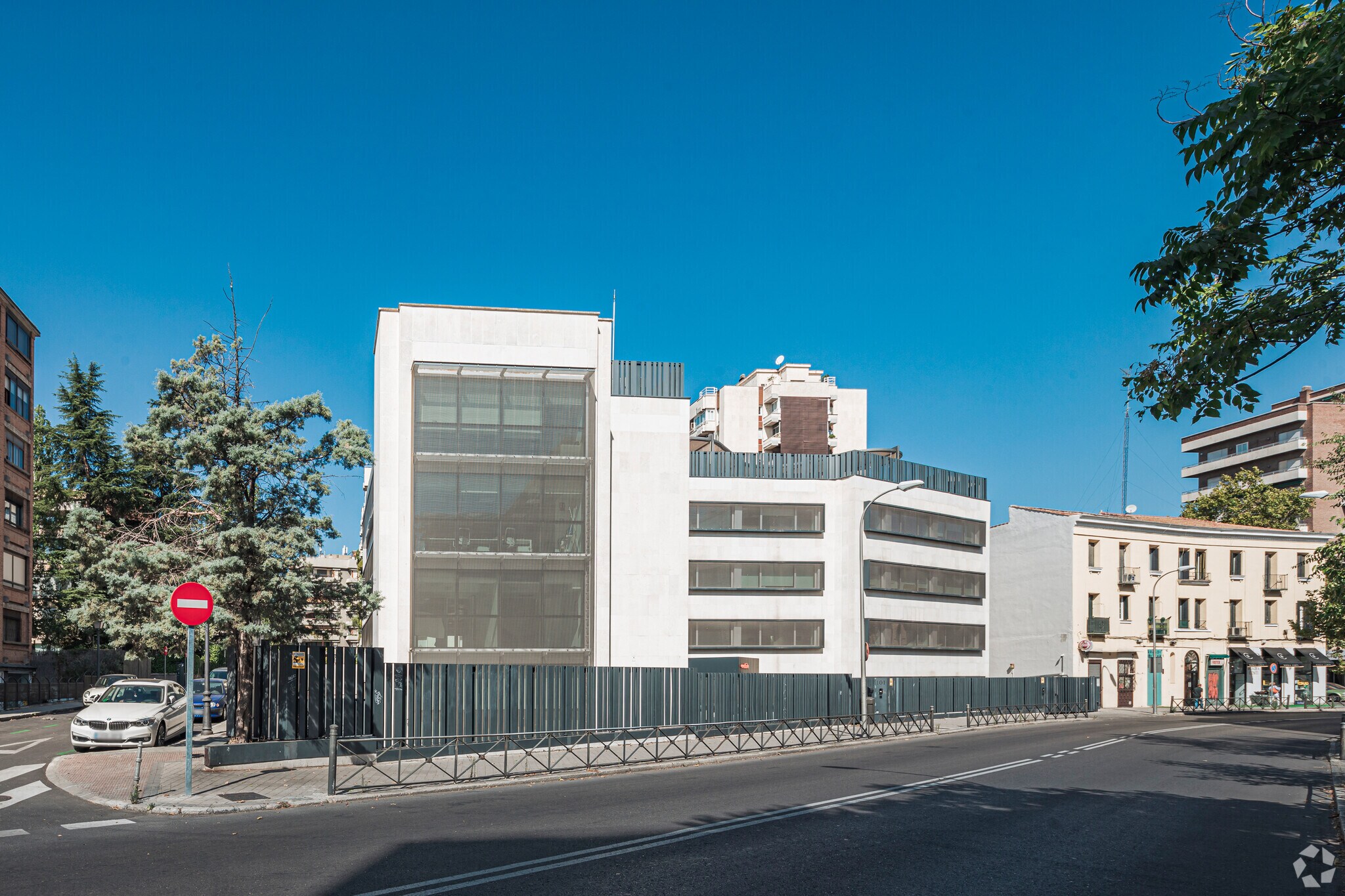 Paseo la Habana, 101, Madrid, Madrid for sale Primary Photo- Image 1 of 1