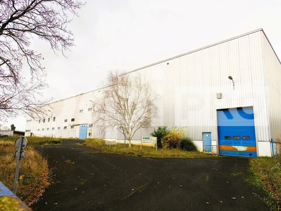 Industrial in Soissons for lease Building Photo- Image 1 of 9