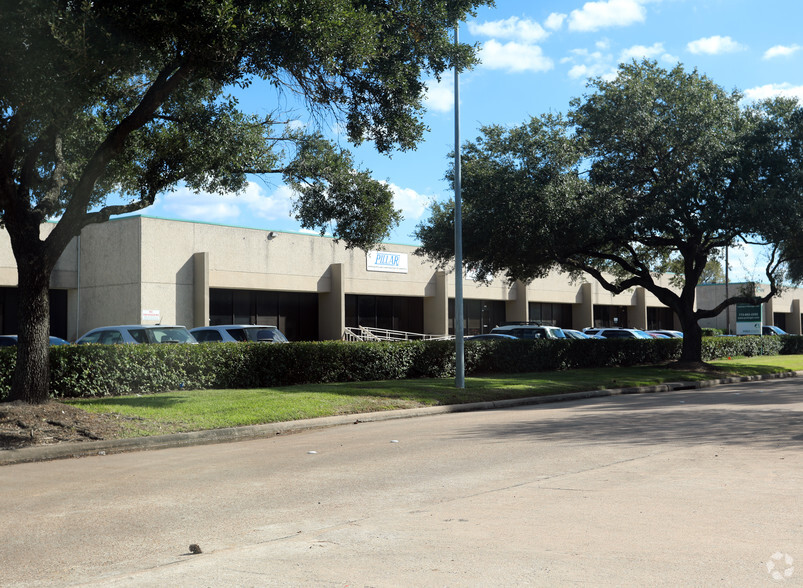 10333 Papalote St, Houston, TX for lease - Building Photo - Image 3 of 6