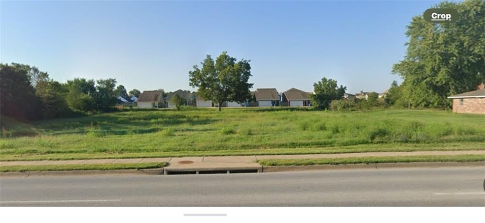 2415 SW Regional Airport Blvd, Bentonville, AR for sale - Primary Photo - Image 1 of 1