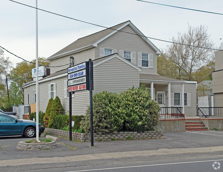 730 Broadway, Woodmere, NY for sale - Primary Photo - Image 1 of 1