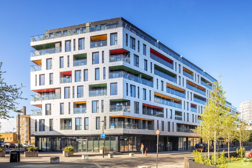 134-144 Southwark Bridge Rd, London for lease - Building Photo - Image 2 of 7