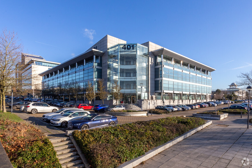 401 Grafton Gate E, Milton Keynes for lease - Primary Photo - Image 1 of 17