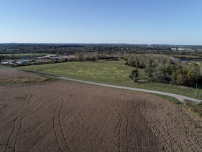 E Gilman Rd, Lansing, KS - AERIAL map view