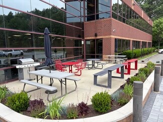 201 Riverneck Rd, Chelmsford MA - Loft