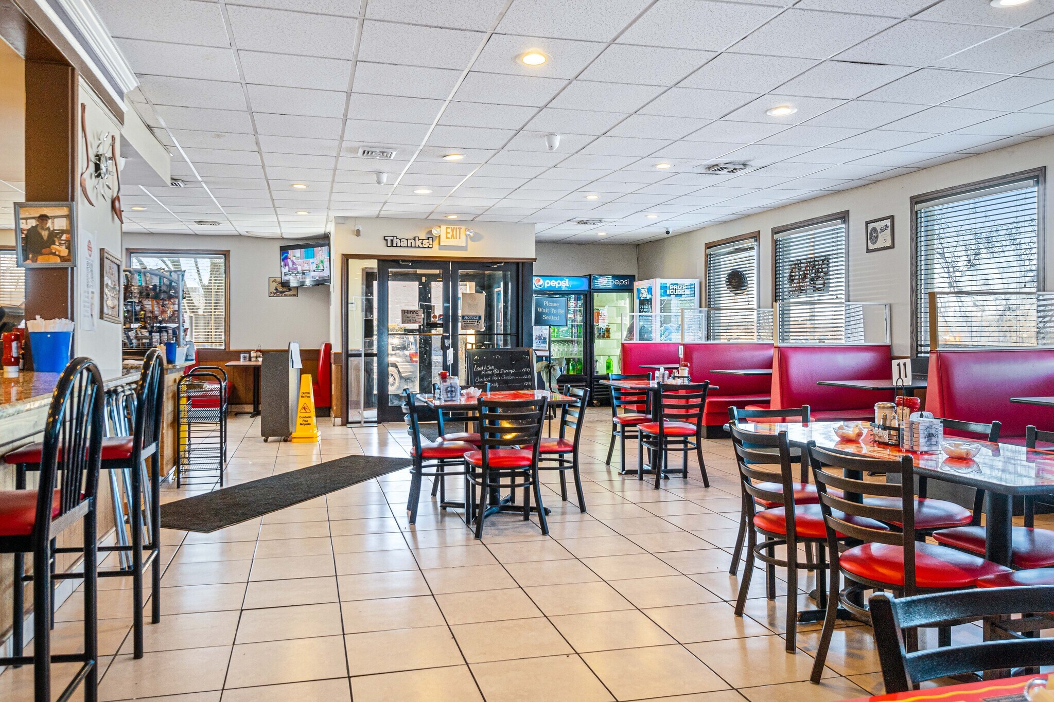 214 E Pulaski Hwy, Elkton, MD 21921 Jojo's Super Dogs