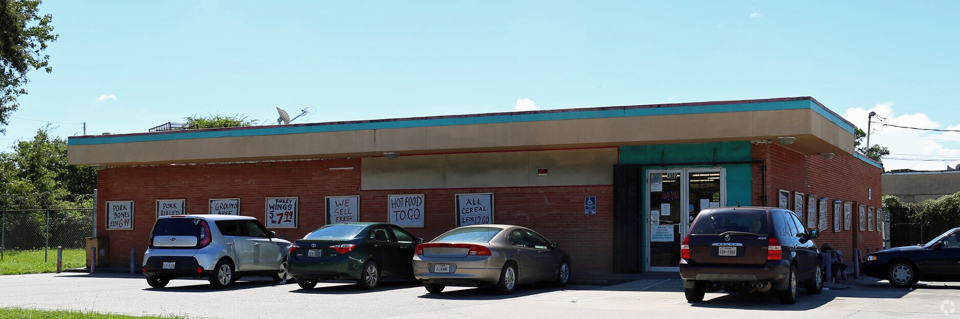 4902 Tidwell Rd, Houston, TX 77016