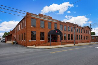 More details for 704 Main St, Akron, PA - Office for Sale