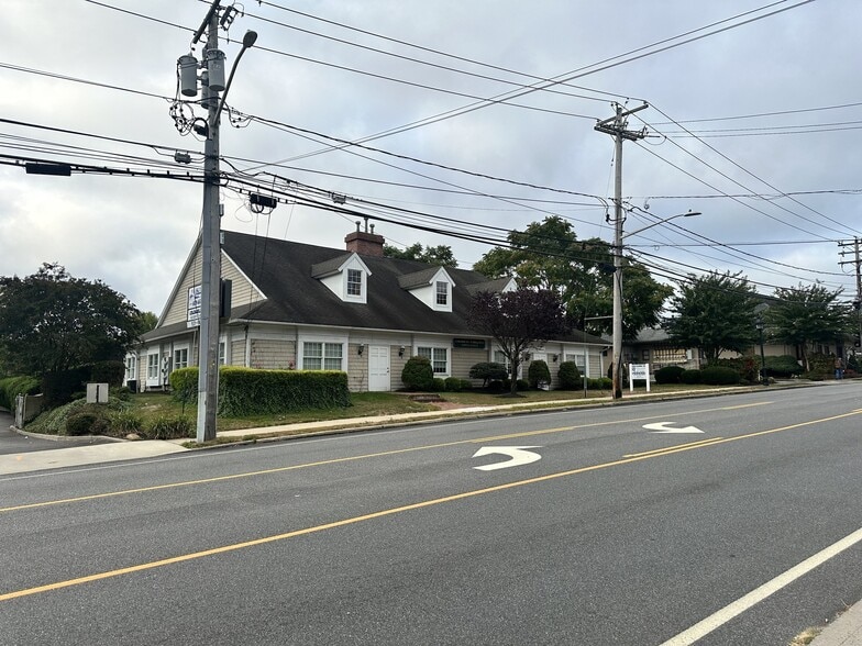 36 Route 25A + 6 S. Jersey Ave E. portfolio of 2 properties for sale on LoopNet.com - Building Photo - Image 3 of 12