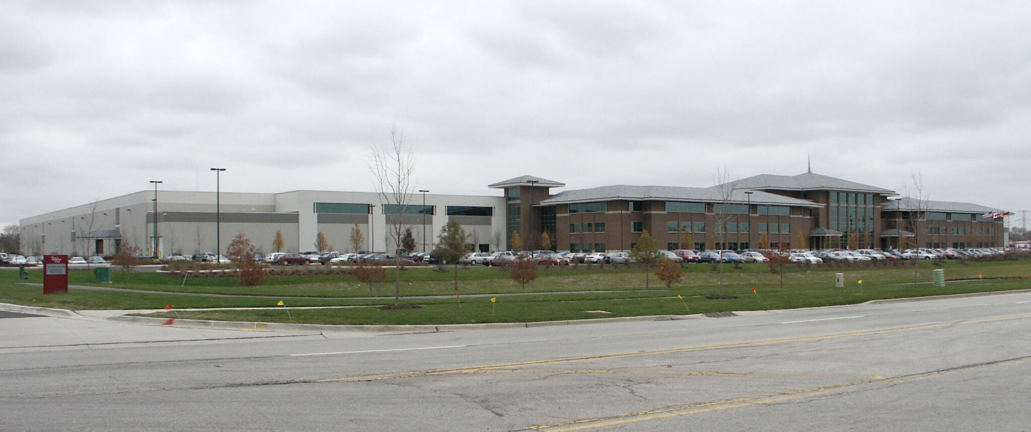 1 Pampered Chef Ln, Addison, IL for sale Primary Photo- Image 1 of 1