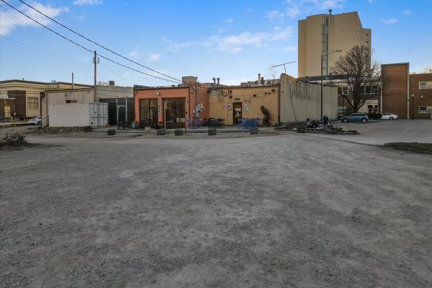 451 S Thompson Ave, Excelsior Springs, MO for sale - Building Photo - Image 2 of 70