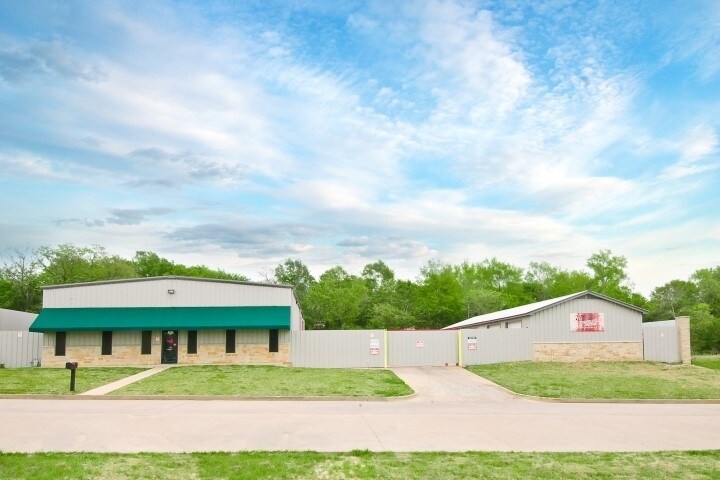 13017 Kallan Ave, Tyler, TX for sale Primary Photo- Image 1 of 1