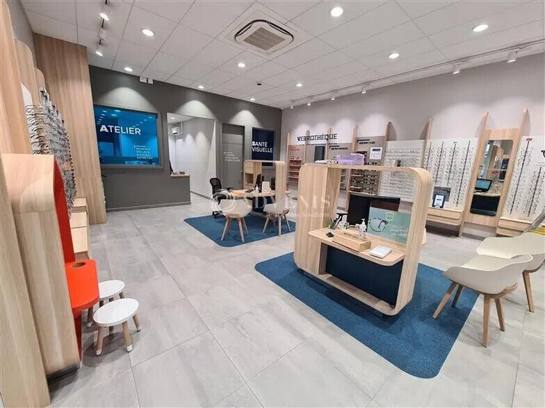 Retail in Essey-lès-Nancy for lease - Interior Photo - Image 2 of 6