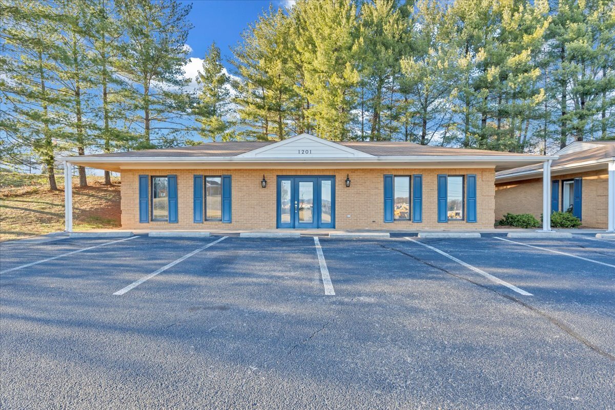 1201 Texas St, Salem, VA for sale Building Photo- Image 1 of 1