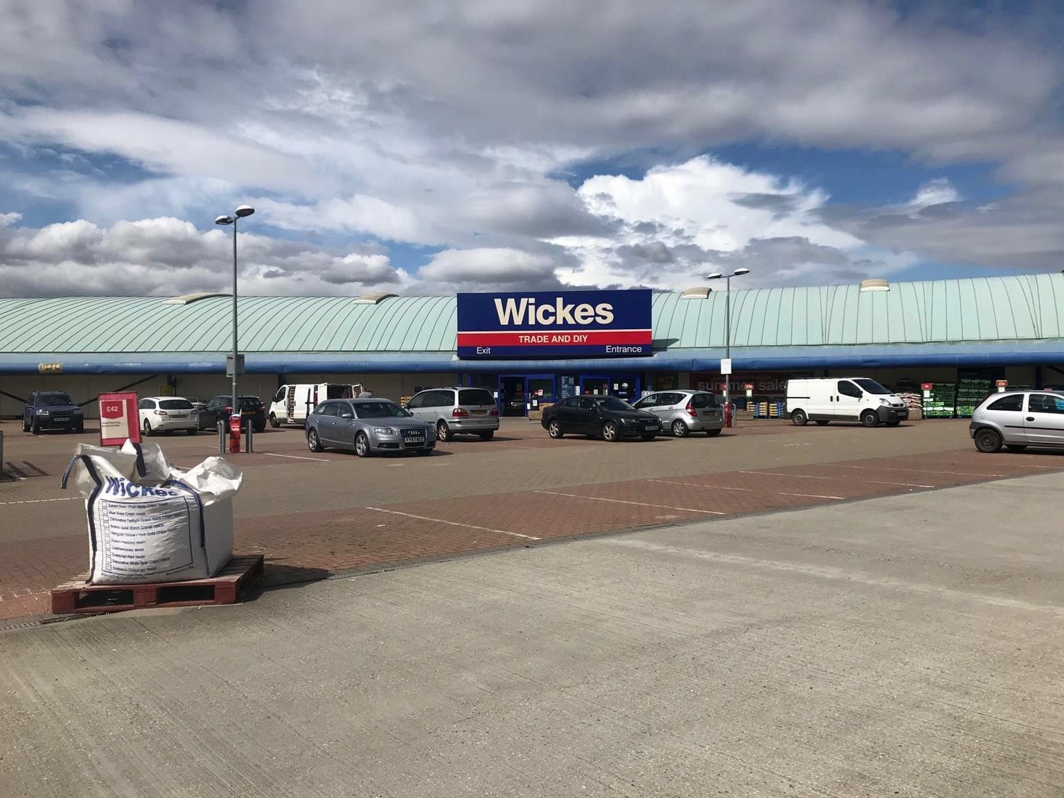 5 Century Dr, Braintree for sale Primary Photo- Image 1 of 1