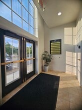 8780 Centreville Rd, Manassas, VA for lease Lobby- Image 2 of 3