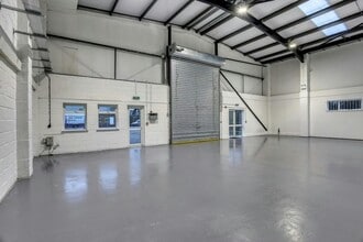 Sherrington Walk, Basingstoke for lease Interior Photo- Image 2 of 3