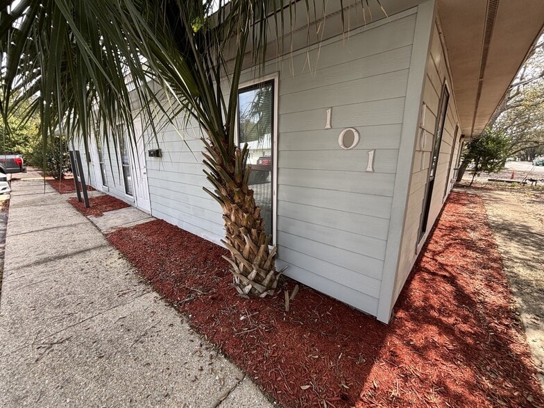 101 Nightingale Ln, Gulf Breeze, FL for lease - Building Photo - Image 2 of 14
