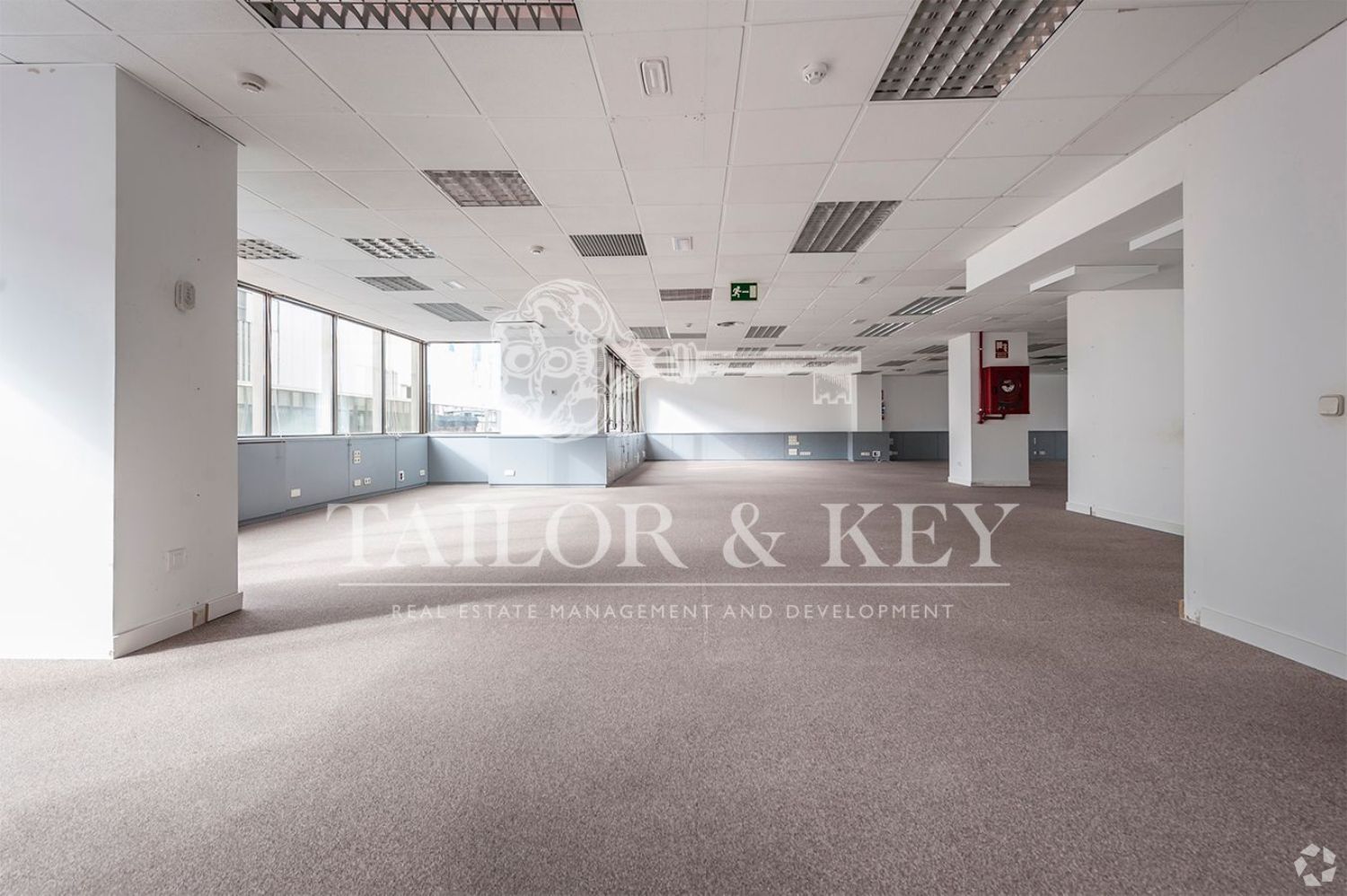 Office in Madrid, Madrid for lease Interior Photo- Image 1 of 3