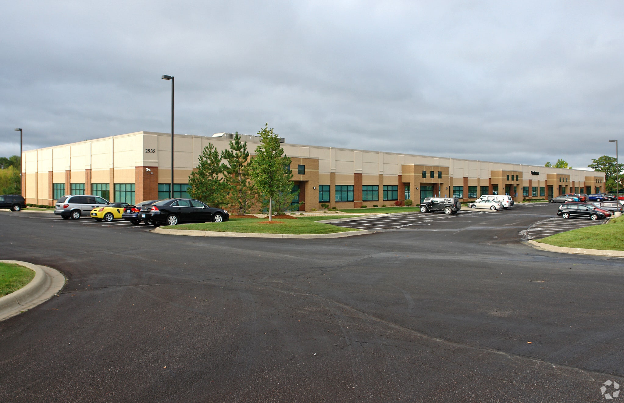 2935 Waters Rd, Eagan, MN for lease Building Photo- Image 1 of 9
