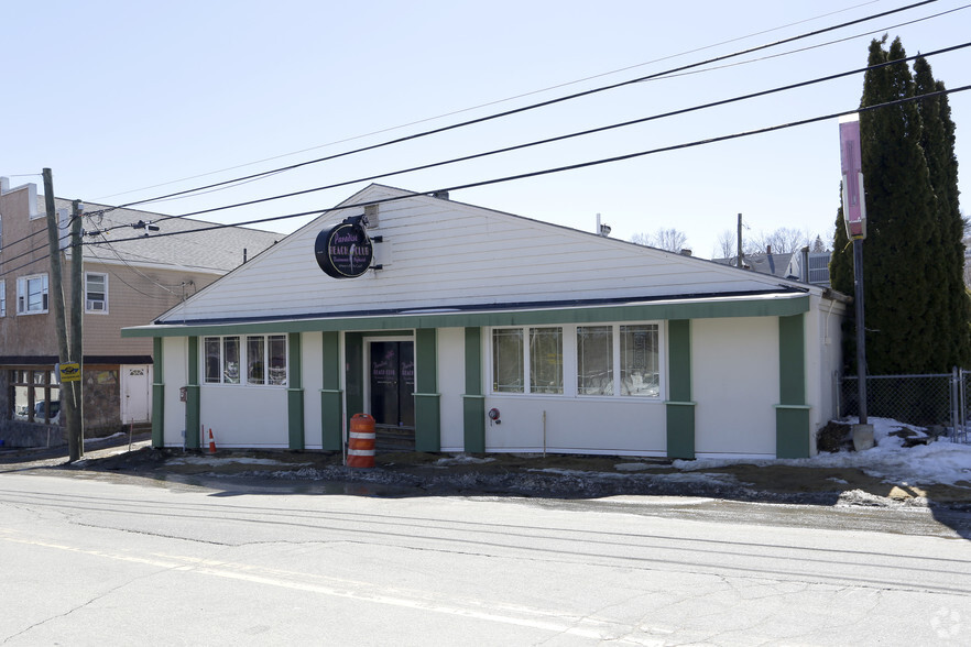 322 Lakeside Ave, Laconia, NH for sale - Primary Photo - Image 1 of 1