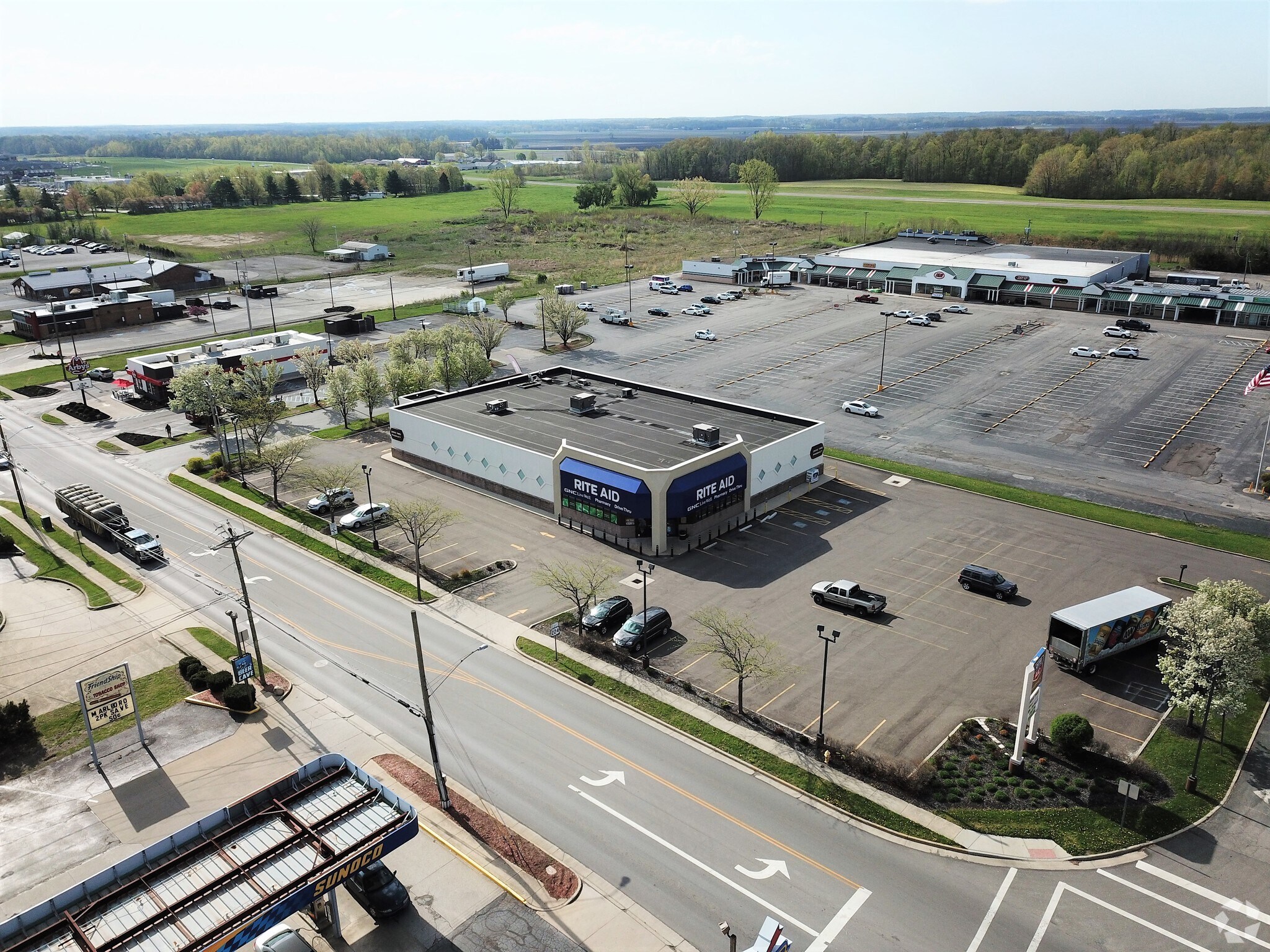 4 E Walton St, Willard, OH for sale Primary Photo- Image 1 of 5