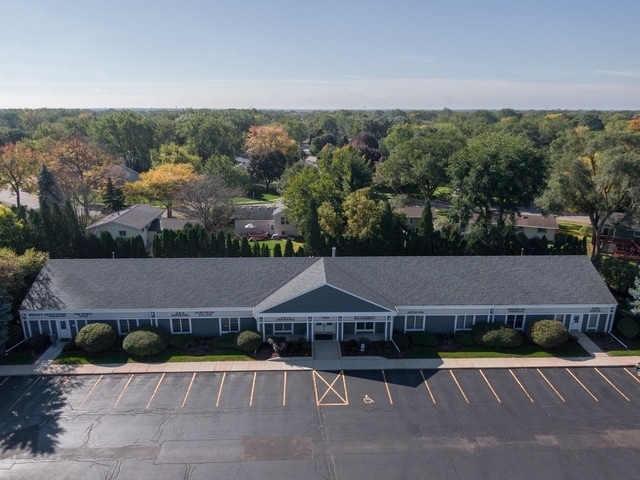 7115 Virginia Rd, Crystal Lake, IL for lease Building Photo- Image 1 of 10
