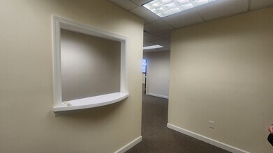 2 W Northfield Rd, Livingston, NJ for lease Interior Photo- Image 1 of 6
