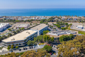 701 Palomar Airport Rd, Carlsbad, CA - aerial  map view