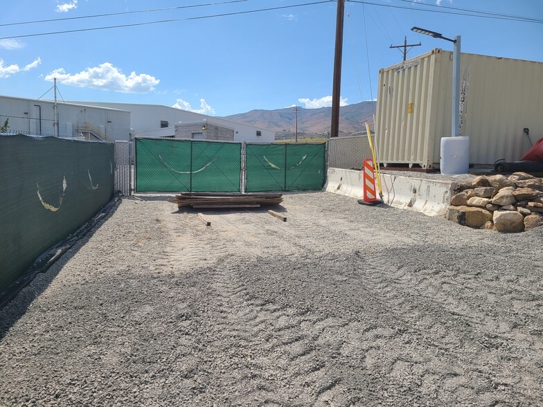 25 Bruce Way, Mound House, NV for lease - Building Photo - Image 3 of 6
