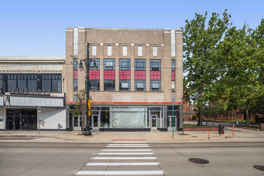 2940 Woodward, Detroit, MI 48201