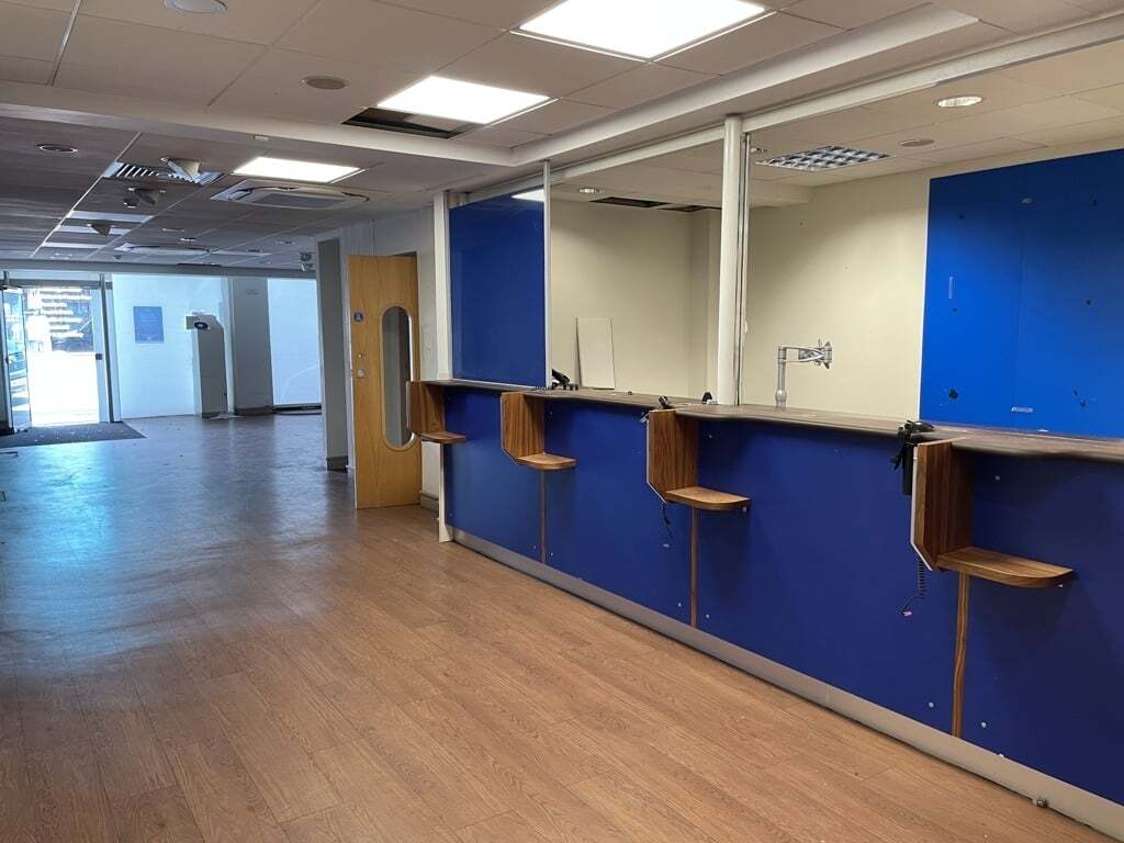 88 High St, Midsomer Norton for lease Interior Photo- Image 1 of 2