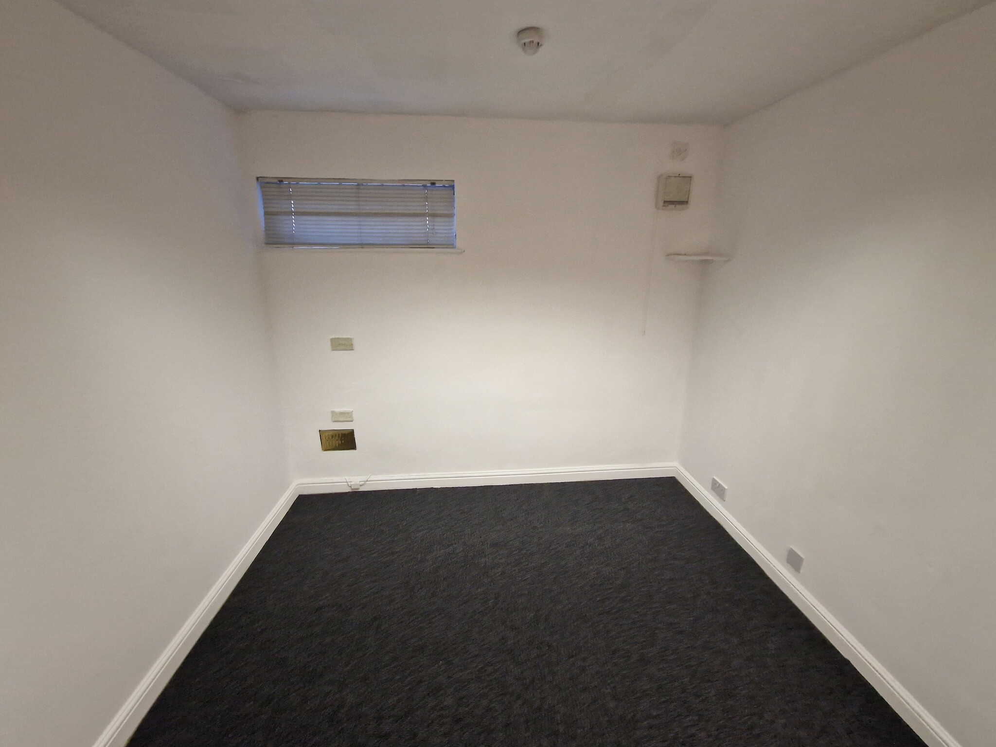 44 Agard St, Derby for lease Interior Photo- Image 1 of 3