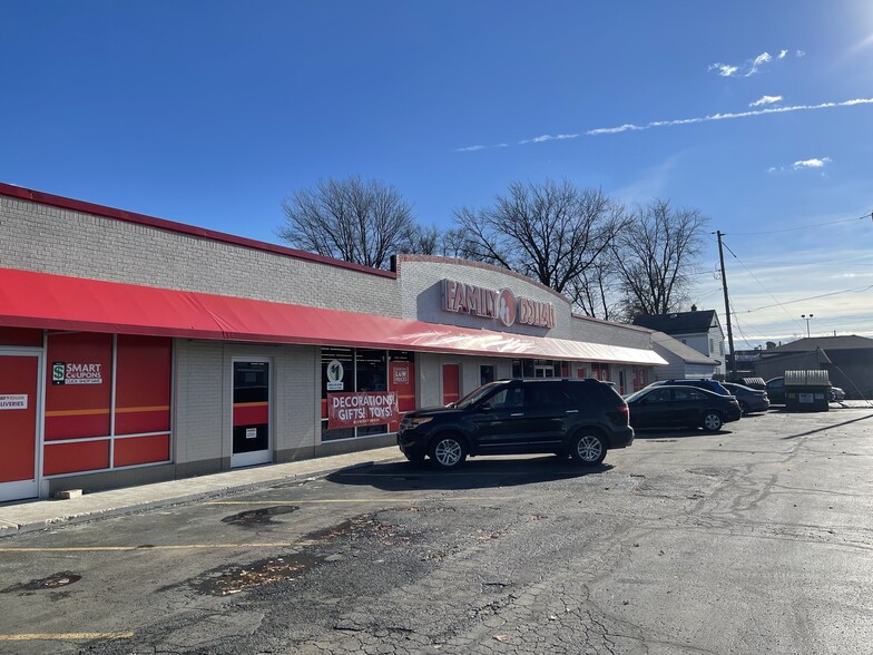 5118-5126 N Summit St, Toledo, OH for lease - Building Photo - Image 2 of 5