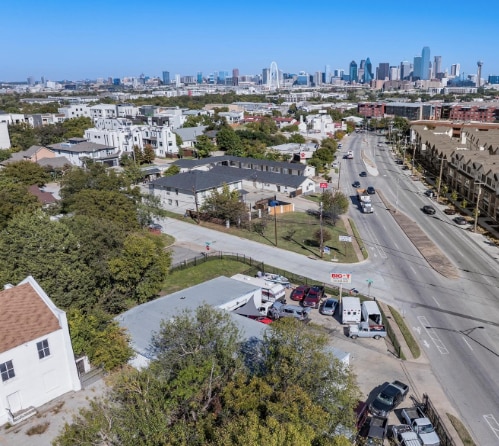 1111 Fort Worth Ave, Dallas, TX for sale - Building Photo - Image 3 of 3