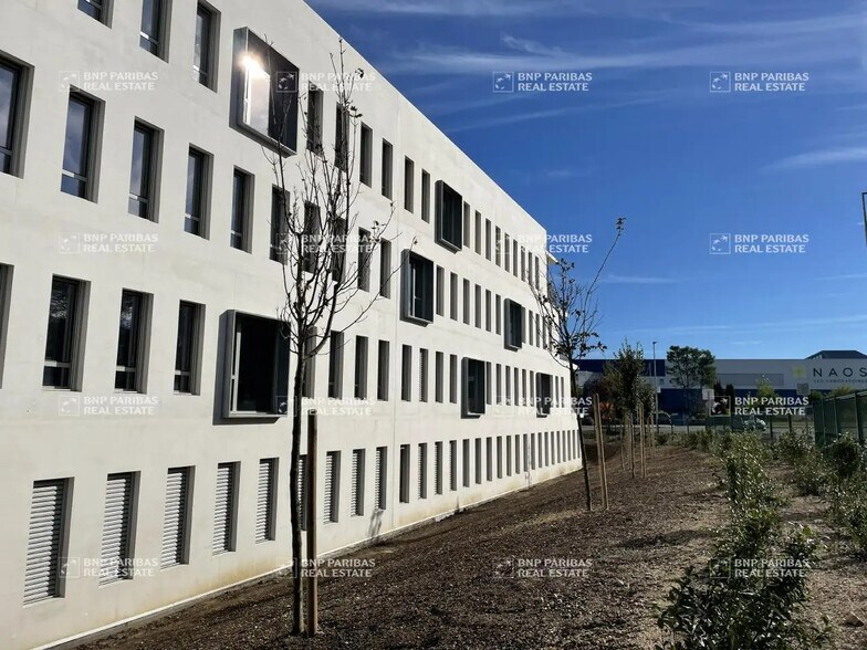 Office in Aix-en-Provence for lease - Building Photo - Image 3 of 29