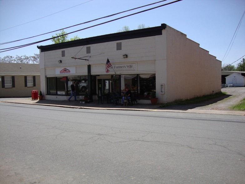 204 E Main St, Remington, VA for sale - Building Photo - Image 1 of 1