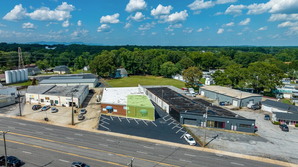 1812 N Pleasantburg Dr, Greenville, SC 29609 Industrial for Lease