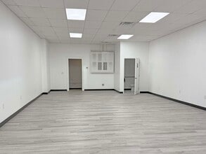 404 S Babcock St, Melbourne, FL for lease Interior Photo- Image 2 of 3