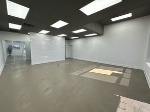 951 E FM 646, League City, TX for lease Interior Photo- Image 1 of 10