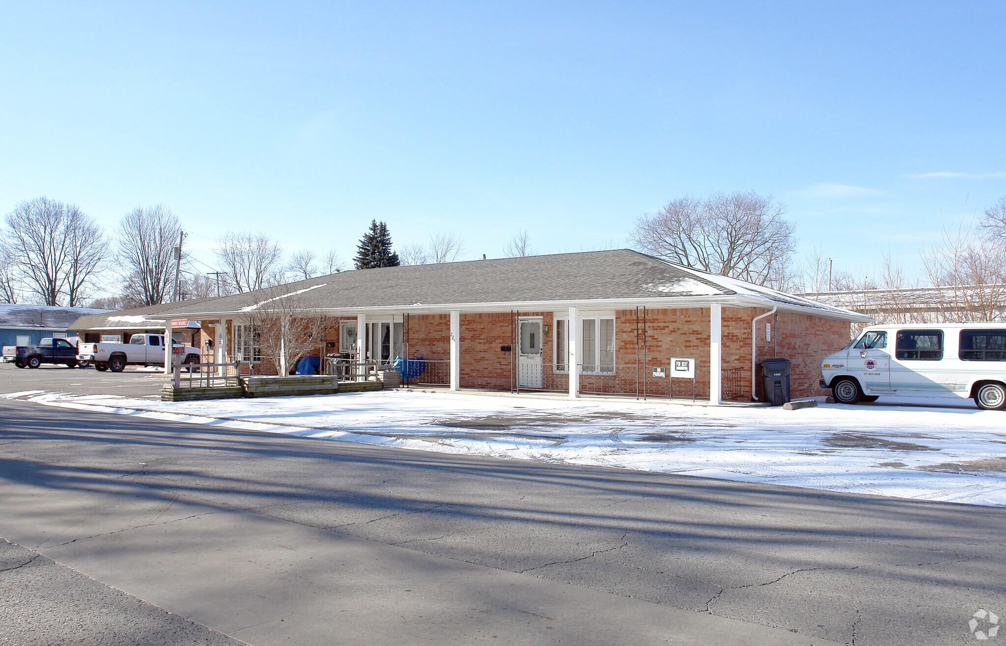 220 Pendleton Ave, Pendleton, IN for sale Primary Photo- Image 1 of 1