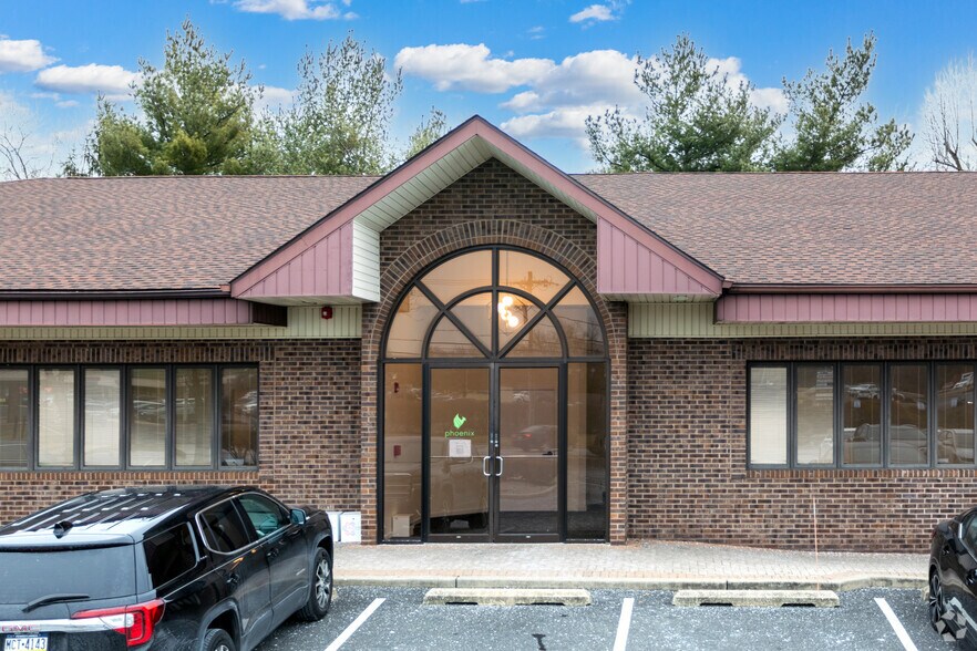 102 Browning Ln, Cherry Hill, NJ for sale - Building Photo - Image 3 of 4