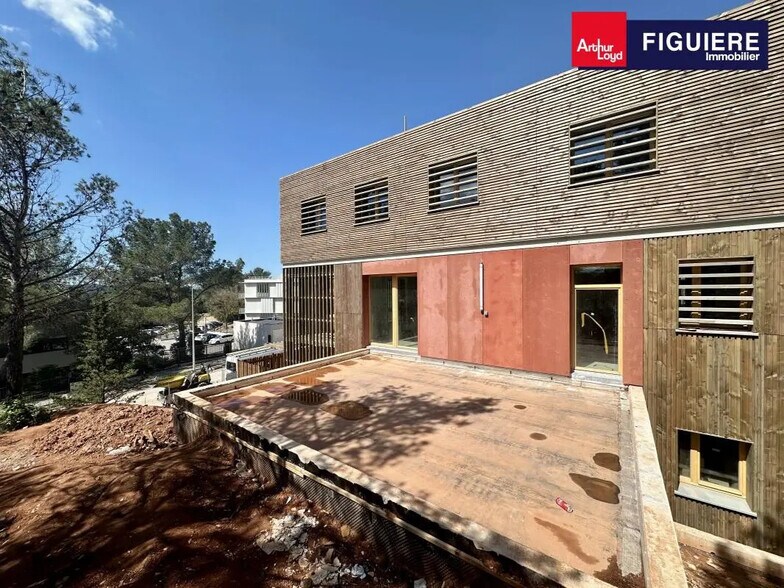 Office in Gardanne for lease - Building Photo - Image 3 of 11