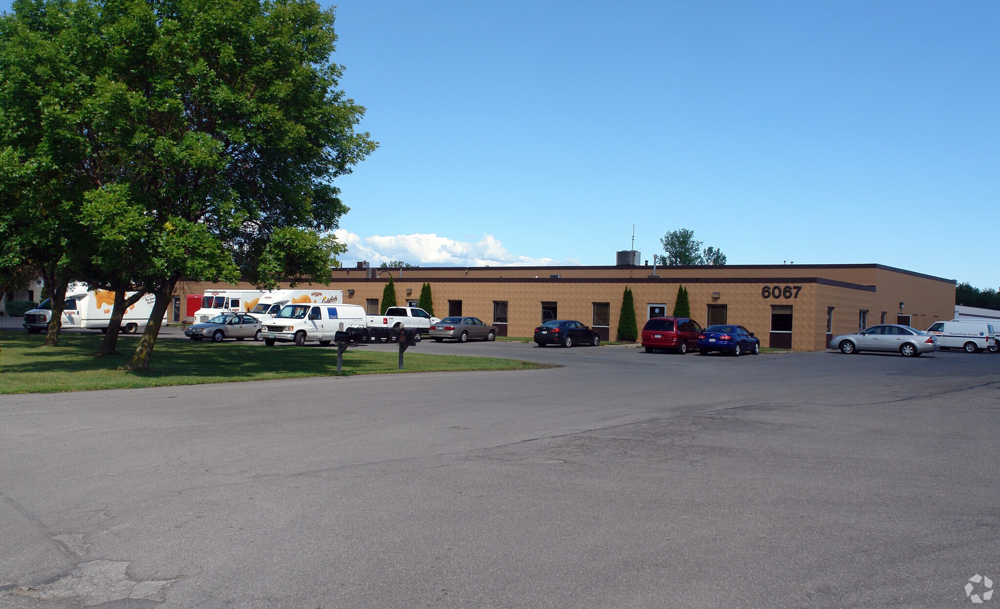 6067 Corporate Dr, East Syracuse, NY for lease Primary Photo- Image 1 of 3