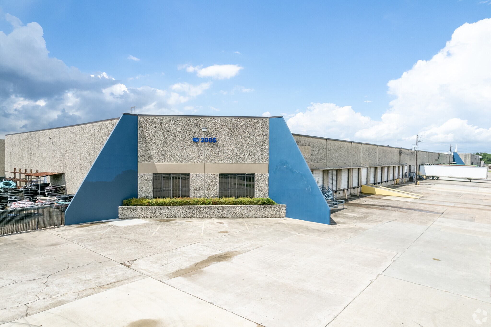 2005 Turning Basin Dr, Houston, TX for sale Primary Photo- Image 1 of 1