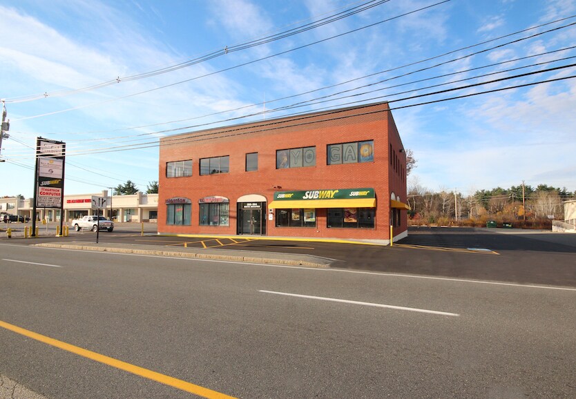 352 S Broadway, Salem, NH 03079