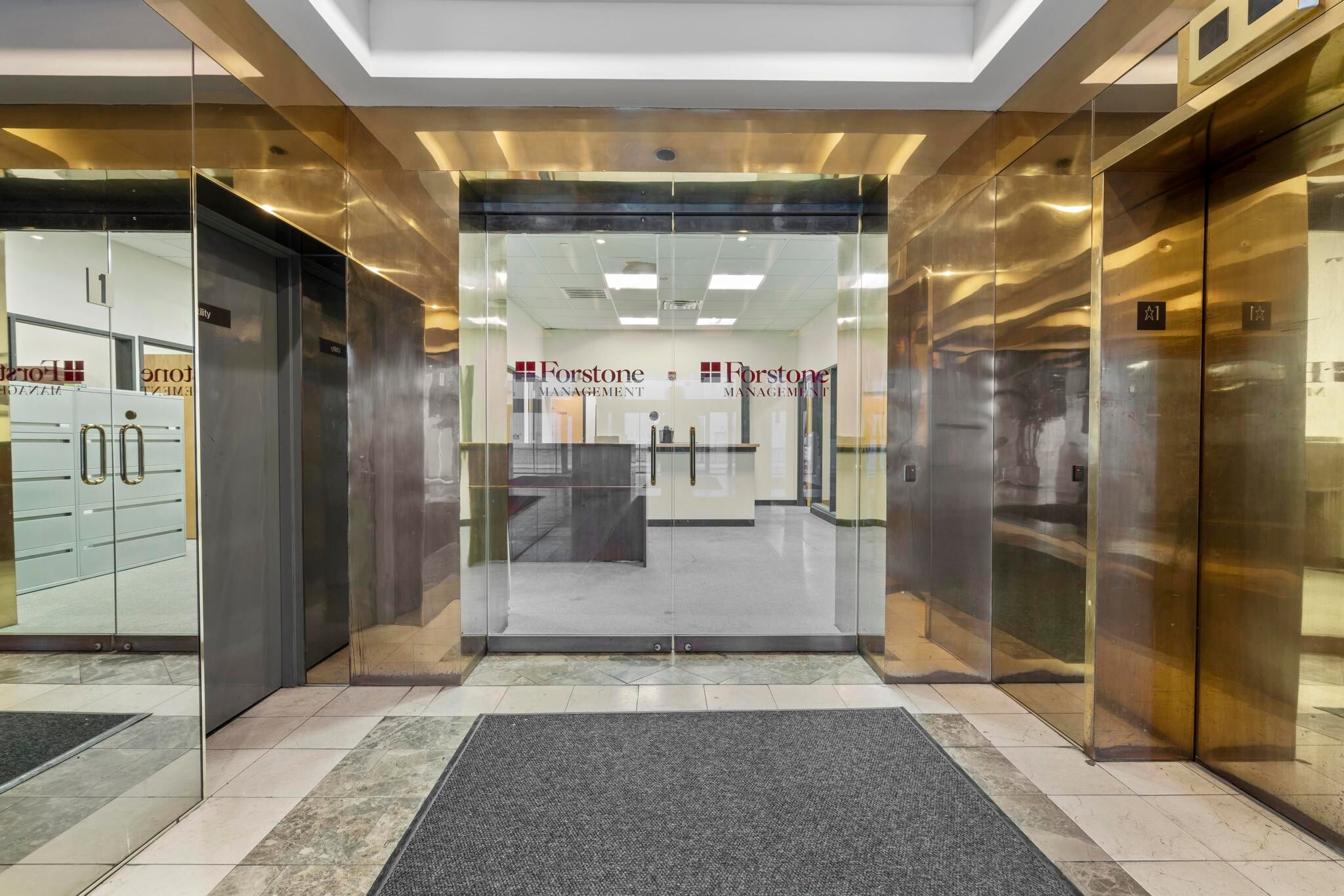 100 Fairfield Ave, Bridgeport, CT for lease Interior Photo- Image 1 of 9